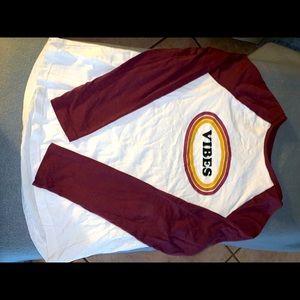 Mid sleeve T-shirt